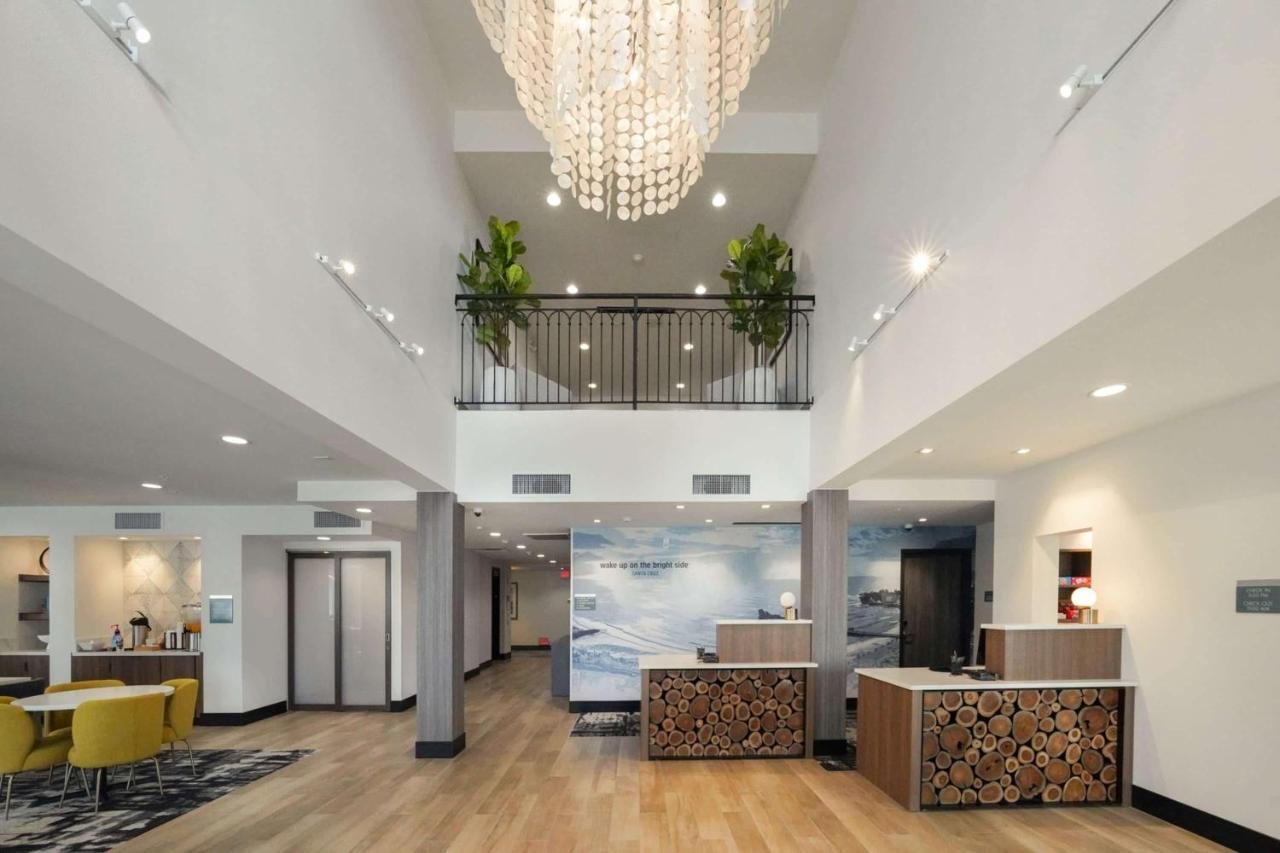 La Quinta Inn & Suites By Wyndham Santa Cruz Ngoại thất bức ảnh