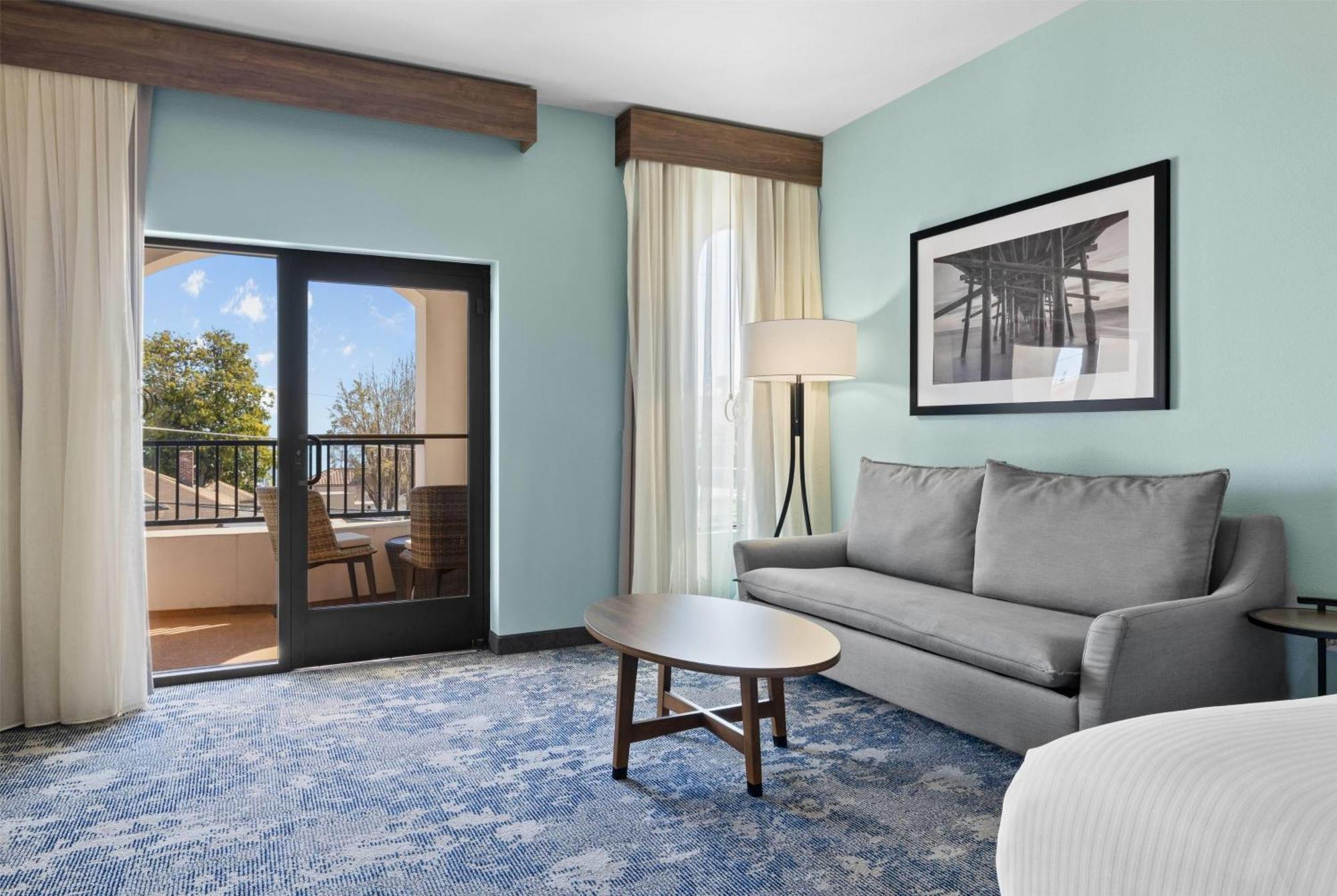 La Quinta Inn & Suites By Wyndham Santa Cruz Ngoại thất bức ảnh