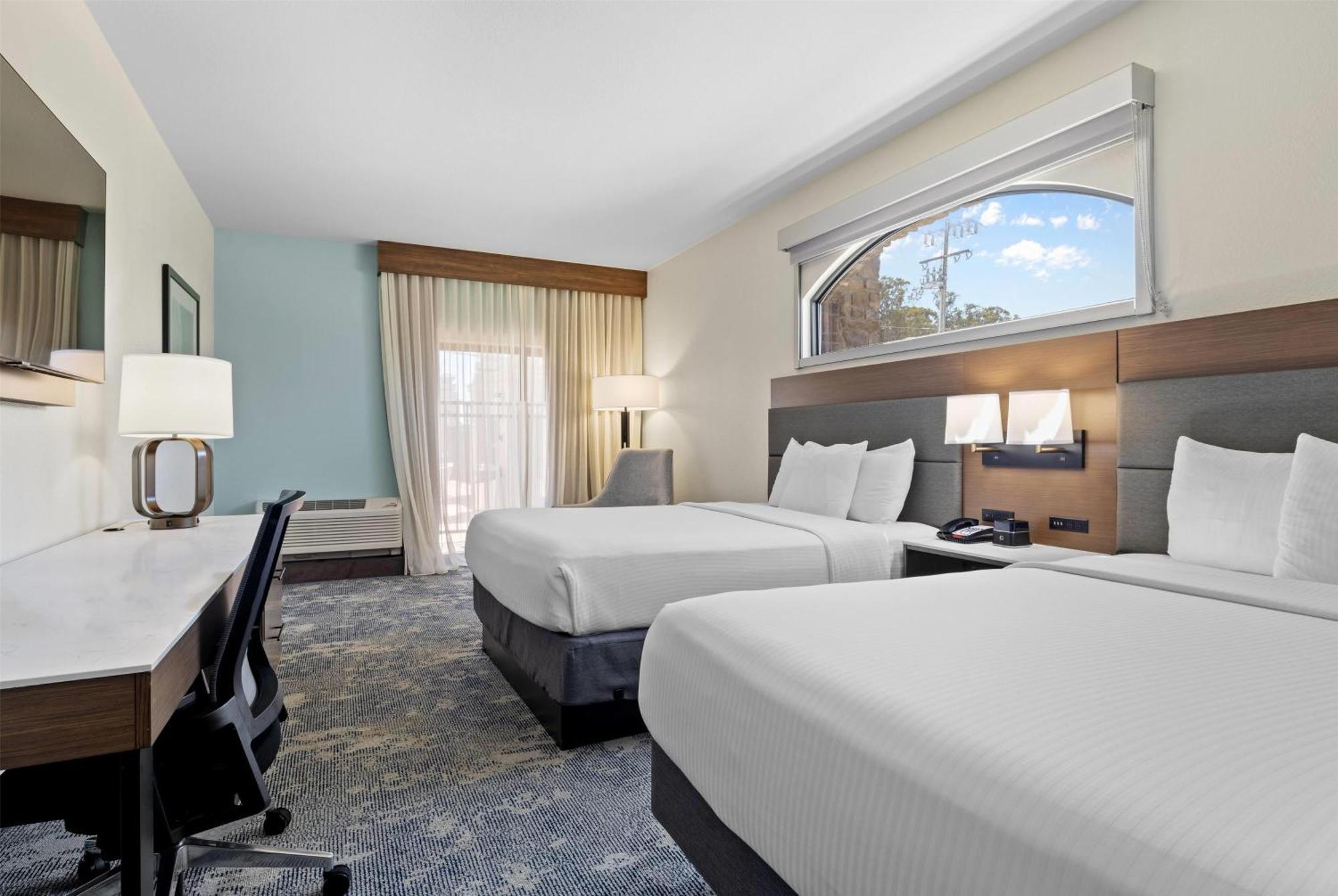 La Quinta Inn & Suites By Wyndham Santa Cruz Ngoại thất bức ảnh