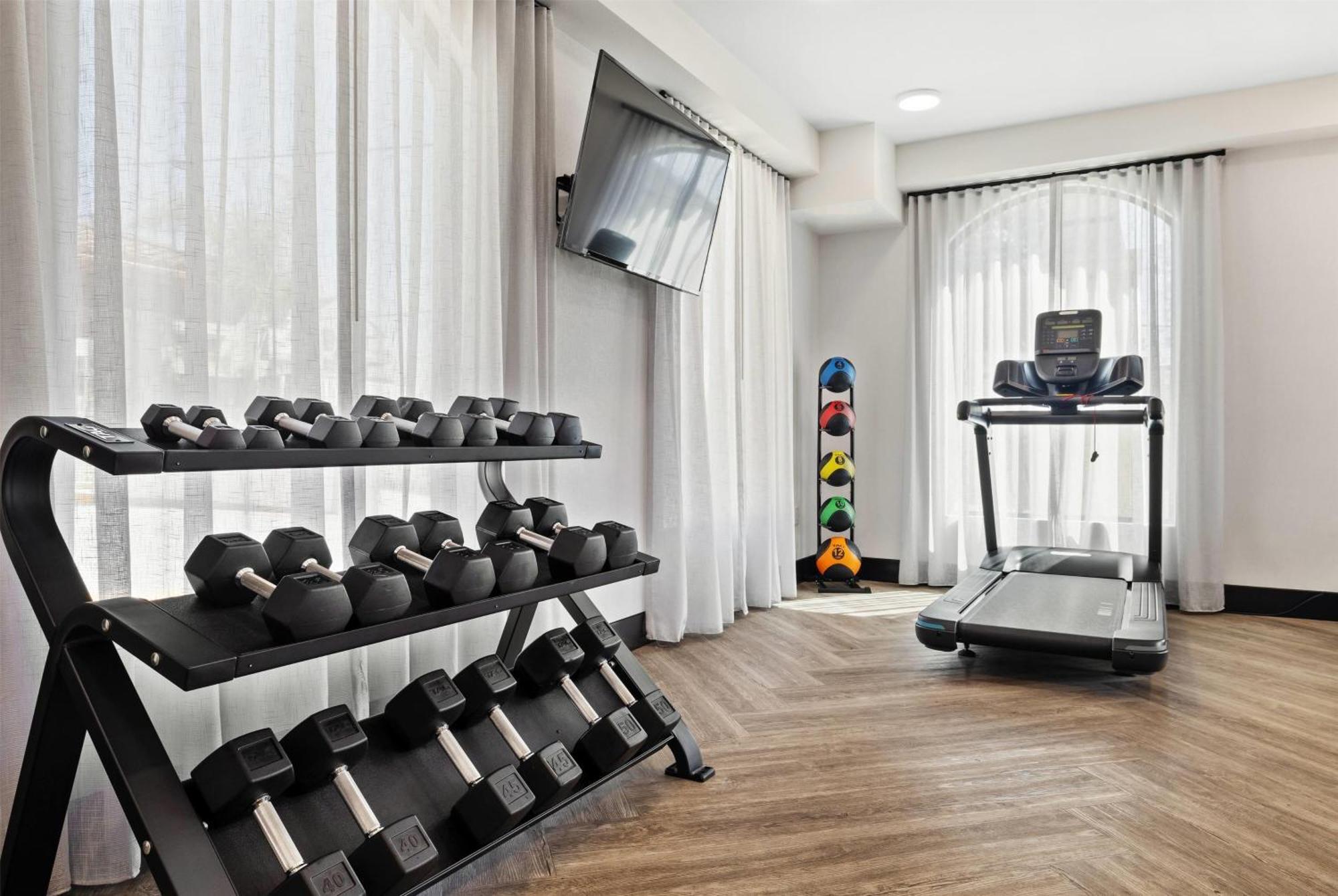 La Quinta Inn & Suites By Wyndham Santa Cruz Ngoại thất bức ảnh